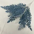 Foglie di felce artificiali blu foschia per composizione floreale nuziale e decorazioni di casa. - Mazzo di foglie di robinia n. 2