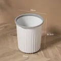 Papelera estriada de plástico blanco perla para baño u oficina, tamaño mediano con medidas. - Mediano Blanco