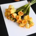 Bouquet di fiori artificiali gialli composizione floreale per decorazione matrimonio 33cm - Giallo