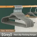 Grey non-slip velvet clothes hangers for space-saving home closet organization 41.5x21cm - Non-Slip Seamless Flocking Style / Teke Grey