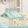 Pack of mint green non-slip hangers with nano-coating for seamless clothing care - Light Green [Kids 31g]
