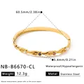 Detaillierte Maße des goldenen Edelstahl-Armreifs mit bunten Steinen - Mehrfarbiger Strass-Stil (NB-B6670-CL) / 18K-Gold