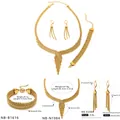 Especificaciones detalladas del juego de joyas de acero inoxidable bañado en oro de 18k - Set de collar pulsera y pendientes / Set de tres piezas / Dorado