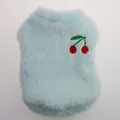 Zacht pluche mintgroen huisdiervest voor kleine honden met rood kersenborduurwerk - XS / Tops / Magnolia Kers Stijl