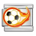 Dettaglio del charm pallone da calcio fiammeggiante per bracciale modulare italiano. - Stile con Motivo Calcio Fuoco Argento (ICJ3204)