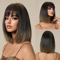 Dettaglio parrucca bob sfumata da castano a biondo con frangia e texture naturale - Oro Scuro Ombré