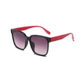 Lunettes de soleil polygonales rétro avec monture noire, branches rouges et verres violets. - Monture Noir Verre Dégradé Violet