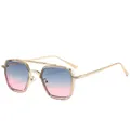 Lunettes de soleil carrées rétro avec monture dorée à double pont et verres dégradés. - Monture Gris Rose Verres Gris Rose