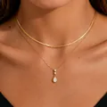 Elegante conjunto de collares de acero chapado oro 18K con circón en forma de gota - Estilo de Colgante de Gota de Doble Capa (8020AG) / Dorado