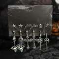 Detailansicht eines sechsteiligen Gothic-Halloween-Ohrringsets mit Fledermäusen - Gothic Pentagramm Streitaxt Kreuz Stil (06678)