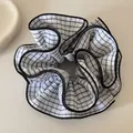 Chouchou géant à carreaux noir et blanc style coréen avec volants pour cheveux - Chouchou Plissé (20260812) / Carreaux noir et blanc