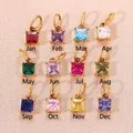 Juego de 12 colgantes cuadrados de piedras natales en engastes chapados en oro - Circonia Rojo Granate de Enero / 4x4mm / Dorado