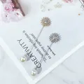 Detailansicht der Strass-Sonnenblumen-Reversnadeln mit Perlenenden in Gold und Silber - Sonnenblume Strahlend (Y1-14)