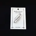 Silberne Büroklammer-Brosche mit funkelnden Strasssteinen zur Taillenanpassung - Silber Sicherheitsnadel Strass Stil / Silber (f-13)