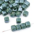 Hochwertige grüne quadratisch glasierte Keramikperlen für DIY-Schmuck und Ketten - Dunkelgrün