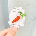 Kreative Karotten-Brosche aus Legierung mit orangefarbenen und grünen Strasssteinen - Karottenstil (A10-2) / Orangegrün