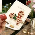Niedliche Weihnachts-Zuckerstangen-Emaille-Brosche als Accessoire für die Feiertage - Gekreuzte Zuckerstangen (A5-36)