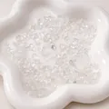 Éclats de verre transparents dans un plateau blanc pour la création de bijoux DIY - 20 Pcs/Pack / Transparent