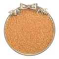 Cremefarbene pfirsichfarbene Glasperlen für DIY-Schmuck im goldenen Schleifenrahmen - Orange