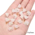 Dijes de flores de lirio de los valles en vidrio rosa 11x7mm para proyectos de joyería DIY - Lirio de los Valles (11x7mm) / Paquete de 5 / Blanco