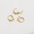 Aros para pendientes de latón chapado en oro 14K con 3 anillas para joyería DIY - Estilo de Triple Bucle (FGT493) / 12x15mm (Paquete de 2)