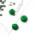 Campanellini in ferro verniciato verde per decorazioni natalizie fai da te e gioielli - Confezione da 10 / Verde