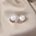 Double pearl safety pin brooch for waist cinching with golden finish detail - S / White