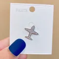 Eleganter glitzernder silberner Flugzeug-Broschenstift mit Kristallsteinen für Damenbekleidung - Silver Airplane (A-85)