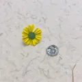 Cute yellow daisy lapel pin with silver butterfly clutch back for women's shirts - A9-92 / Yellow