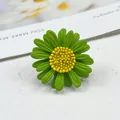 Spilla a margherita verde con finitura opaca per accessori moda - Green (A14-105)