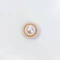 Elegante ronde parel magnetische broche voor overhemden en blouses, geen sporen. - Gevlochten Parelrand (x1-03) / Goud