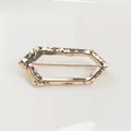 Minimalistische vergoldete geometrische Brosche mit eleganter Hammerschlag-Textur Oberfläche - Typ n-9 / Gold