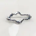 Minimalistische geometrische hohle Brosche mit hochglänzendem Silber-Metallic-Finish - Typ n-12 / Silber