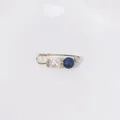 Dekorative Sicherheitsnadel-Brosche mit weißer Perle und blauer Perle für die Taille - Künstliche Perle & Blaue Perle Stil (R-23) / 3.9cm / Blau & Weiß