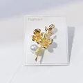 Eleganter goldener Blumenanstecker mit Perle und Kristall für Damenmode - Perlenblumenstil (A12-20)