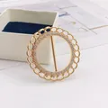 Eleganter goldfarbener Hemdknotenring mit funkelnden Strasssteinen für Schals und Kleidung. - Hohler goldener Strassring (A6-47) / Goldener gewellter runder Stil (A6-47)