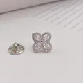 Eleganter Zirkonia-Blumen-Brosche-Pin mit Schmetterlingsverschluss für Blusen - Silberner Vierblättriges Kleeblatt-Stil