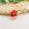 Festliche Weihnachtsmützen-Brosche mit roter Emaille und funkelnden Kristallen - Weihnachtsmütze Stil (A9-115)
