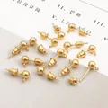 Goldfarbene Kugel-Ohrstecker mit Schlaufe und Verschlüssen für DIY-Schmuck - 4mm (50er Pack) / Gold