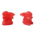 Dos lindos dijes de conejo de resina roja para hacer joyas DIY artesanías hechas a mano - 16x14mm (Agujero 1mm) / Rojo (2 Unidades/Paquete)