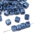 Quadratische blaue Keramikperlen für DIY-Schmuck mit glänzender Glasurtextur - Dunkelblau