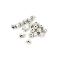 Primer plano de cuentas espaciadoras CCB geométricas plateadas con baño metálico - Cuentas Cuadradas Facetadas / 8x8mm 100 Piezas/Paquete / Chapado en K Blanco