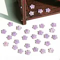 Vista de cerca de pétalos de cerezo de acrílico lila para manualidades DIY - Pétalo de Cerezo (BSD194) / Paquete de 20 Piezas / Violeta Claro