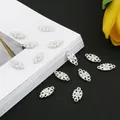 Confezione di connettori in metallo a fiore filigranato argento per gioielli fai da te - Piccolo Occhio di Gatto / 8mm x 16mm 1 Pezzo / Argento