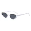 Élégantes lunettes de soleil œil de chat rétro blanches avec bordure dorée pour femme - Monture Or Blanc Verres Gris