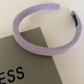 Eleganter hellvioletter gerippter Haarreif aus Stoff für Damen stilvolles Haaraccessoire - Gestreiftes Stirnband / Lila