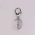 Minimalistischer Schlüsselanhänger aus Zinklegierung in Silber mit Karabinerverschluss - 4-Segment-Kette / 5 Stück / Silber (Chrom)