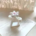 3D printed rotating nail art magnet tool with flower design for cat eye gel polish - Magnet Not Included / 8mm Version / Satin White