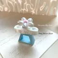 Magnetic nail art spinner with pink flower and blue base for cat eye effect 3D tool - Magnet Not Included / 8mm Version / Blue And Pink Combination