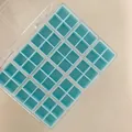 Close-up van macaronblauwe 4-in-1 opbergdoos voor diverse nail art-materialen en decoratie. - 1-in-4 Specificatie / Macaron Blauw